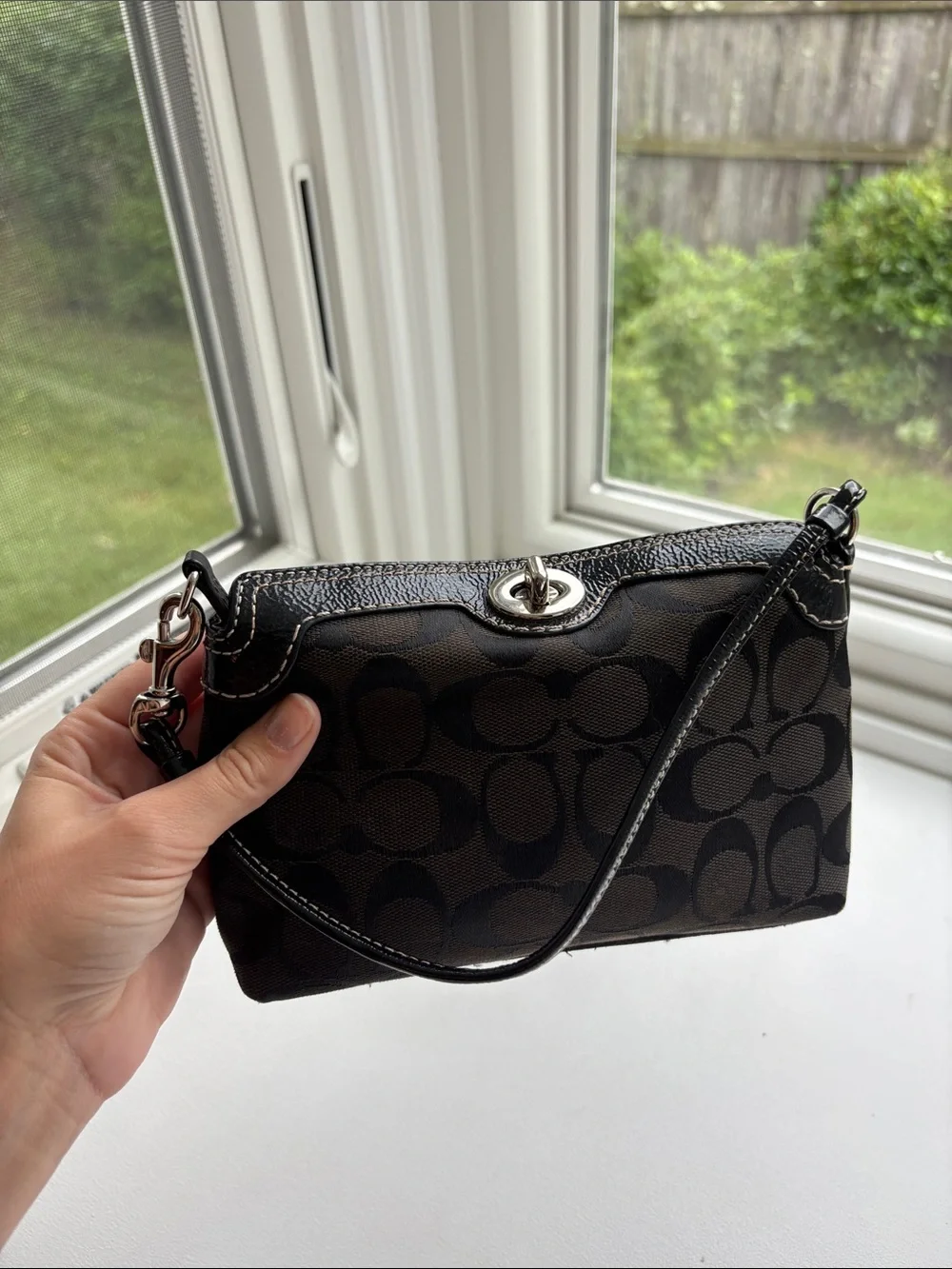 Coach vintage Y2K Blue Coach Mini Bag/ Turnlock Wristlet